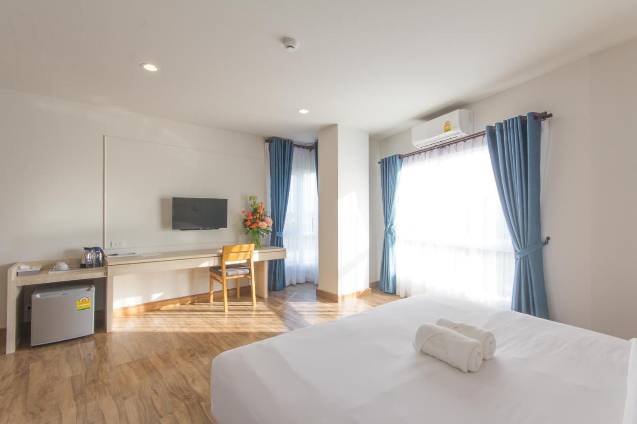 Donchan Grand Hotel Chiang Mai Exterior photo