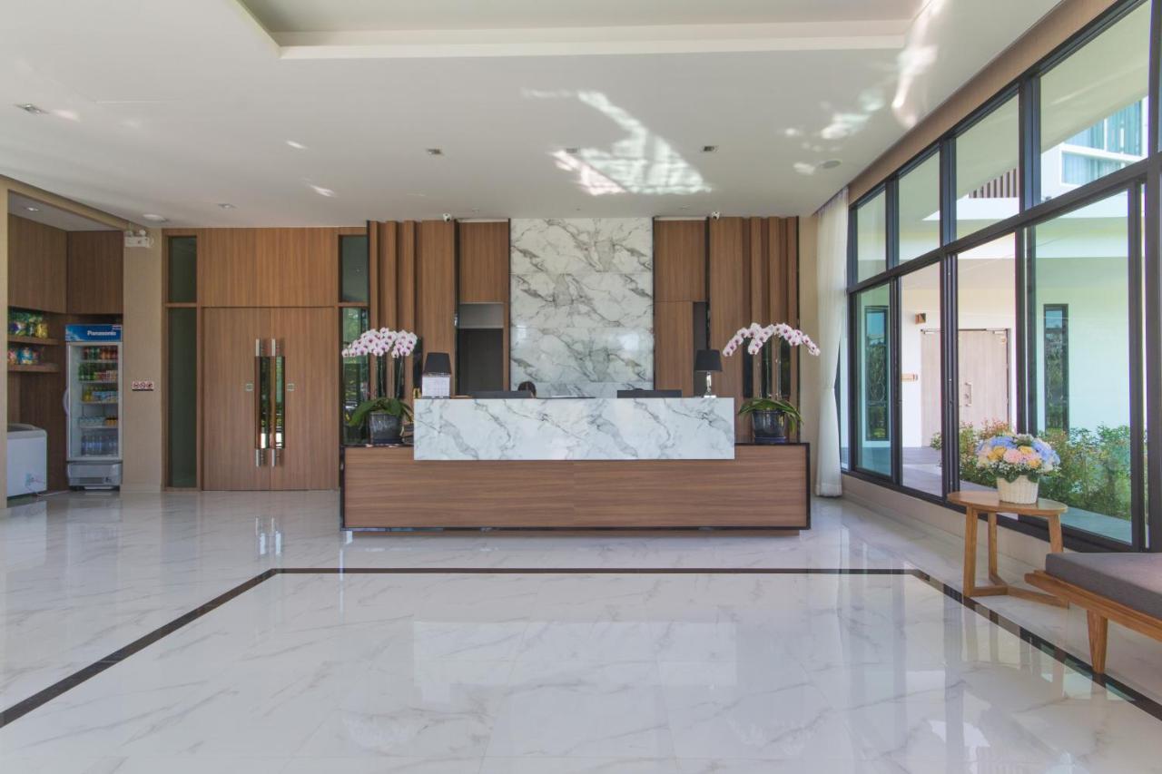 Donchan Grand Hotel Chiang Mai Exterior photo